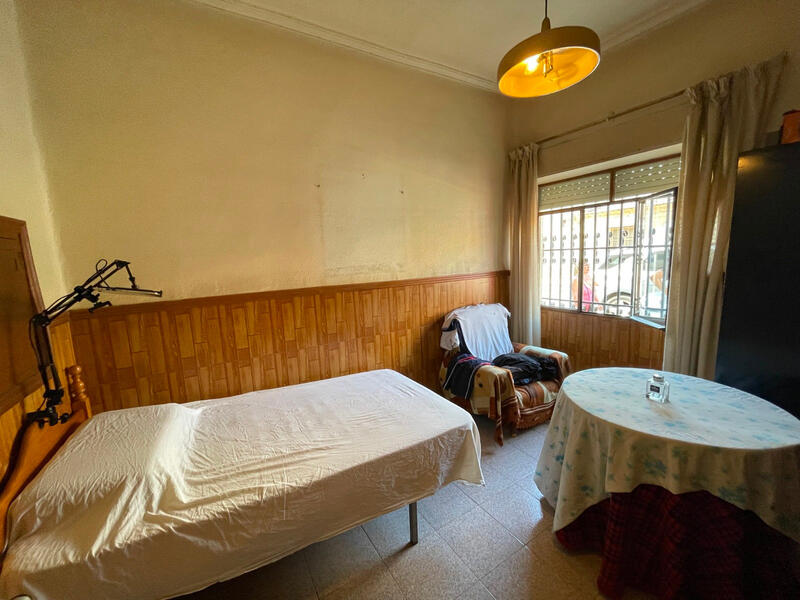 4 Schlafzimmer Stadthaus zu verkaufen