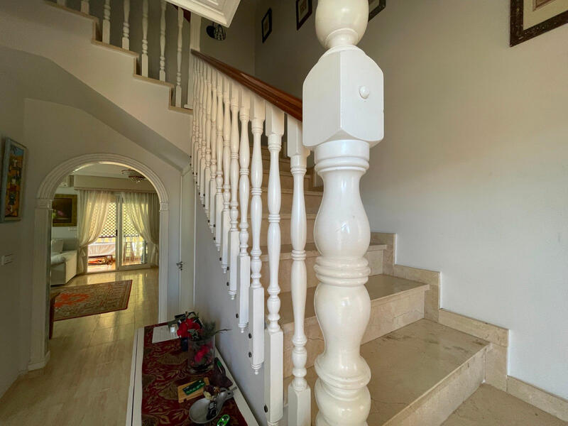 4 Cuarto Villa en venta