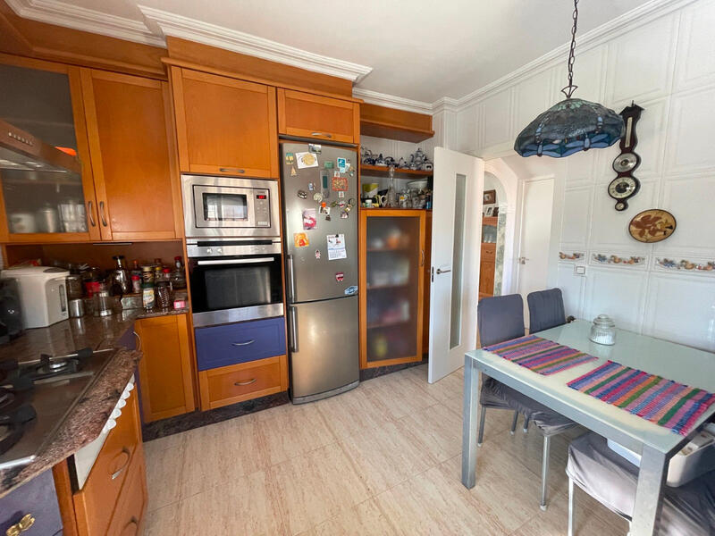 4 Cuarto Villa en venta