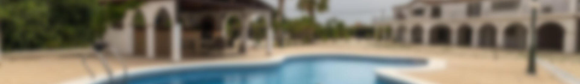 12 soverom Herregård til salgs