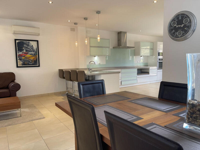 6 soverom Villa til salgs