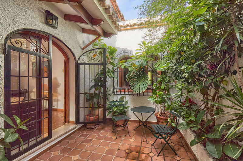 4 slaapkamer Villa Te koop