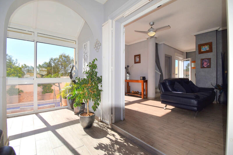 4 slaapkamer Villa Te koop