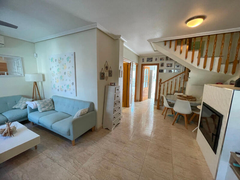 3 slaapkamer Gezinswoning Te koop