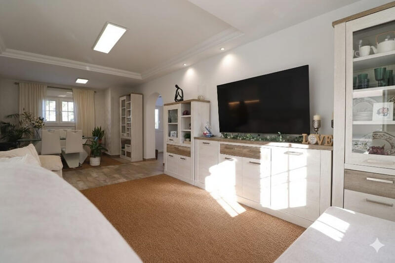 4 slaapkamer Villa Te koop