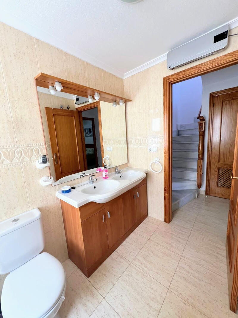 2 slaapkamer Appartement Te koop