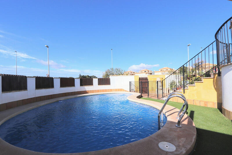 3 Cuarto Villa en venta