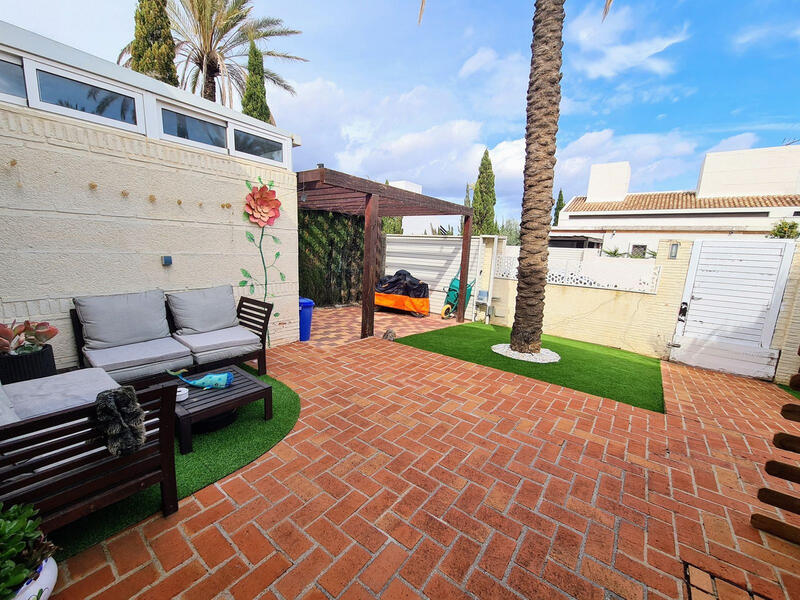 2 Cuarto Villa en venta