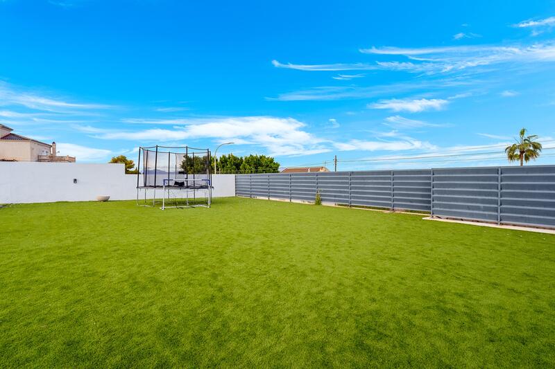 4 slaapkamer Villa Te koop 4 slaapkamer Villa Te koop