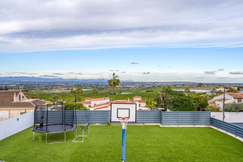 4 slaapkamer Villa Te koop 4 slaapkamer Villa Te koop