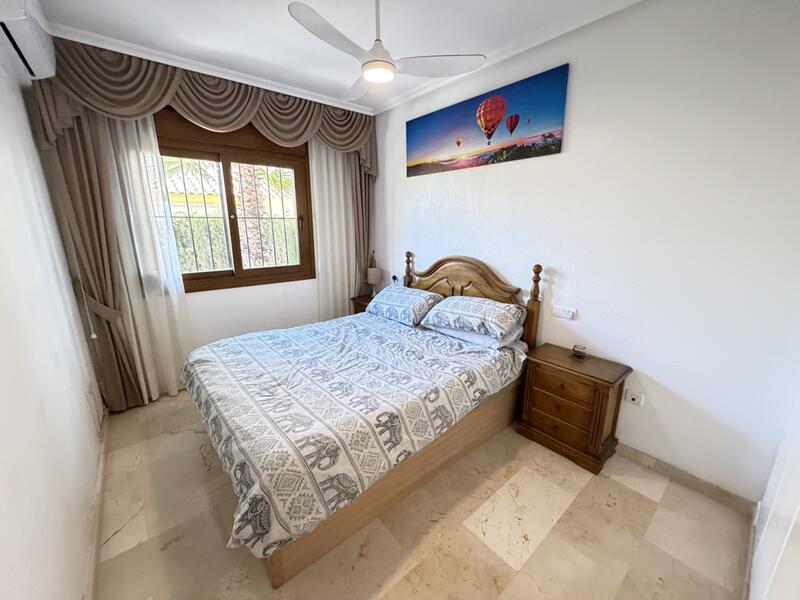 2 Schlafzimmer Stadthaus zu verkaufen