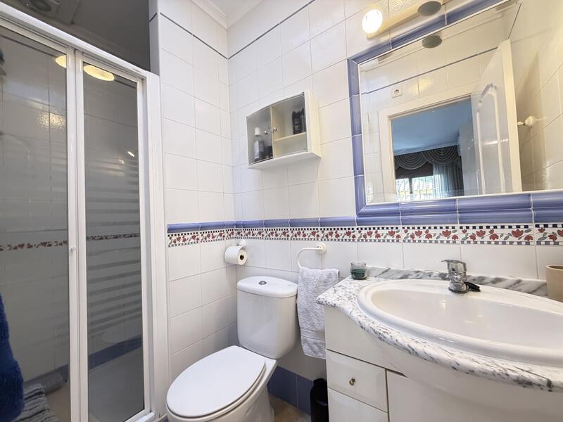 2 Schlafzimmer Stadthaus zu verkaufen