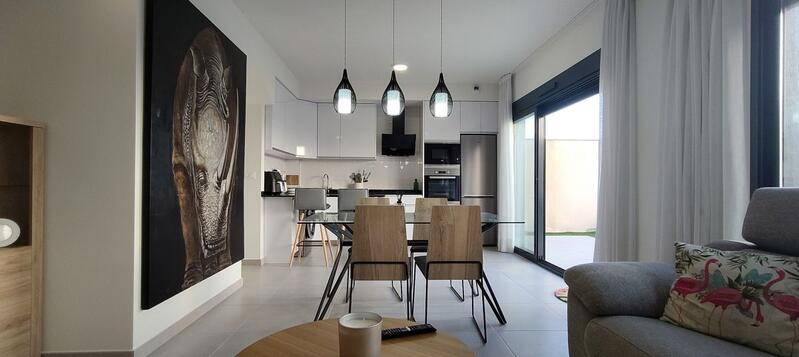 3 Schlafzimmer Villa zu verkaufen 3 Schlafzimmer Villa zu verkaufen