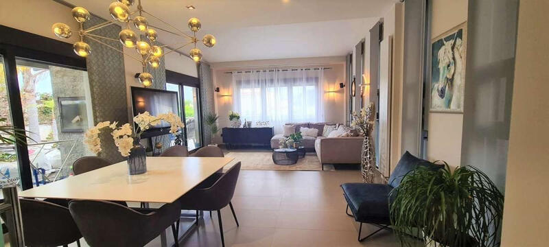 5 soveværelse Villa til salg