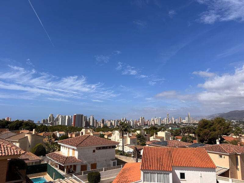 8 Cuarto Villa en venta