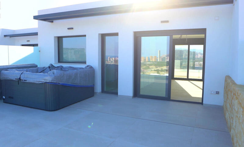 4 slaapkamer Appartement Te koop