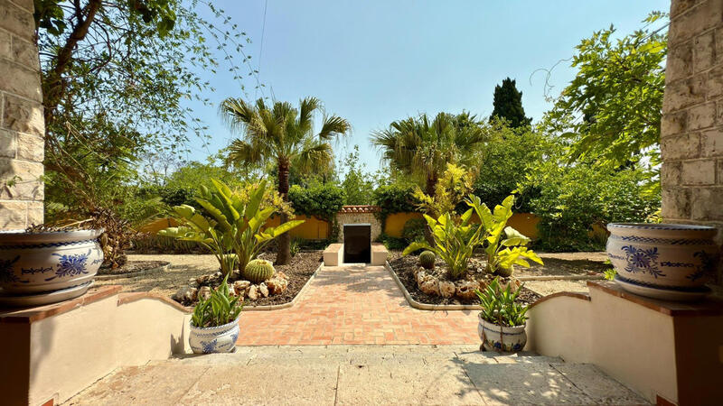 6 Cuarto Villa en venta