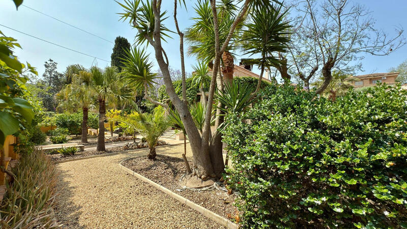 6 Cuarto Villa en venta