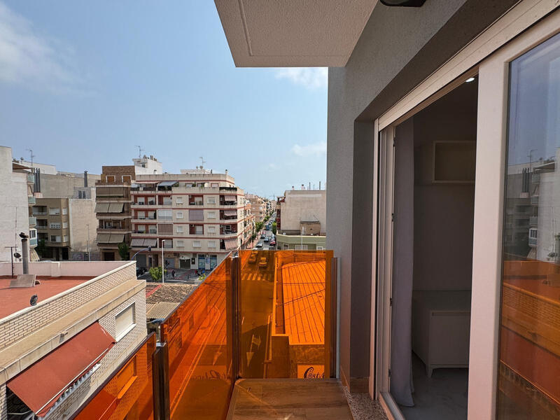 2 slaapkamer Appartement Te koop 2 slaapkamer Appartement Te koop