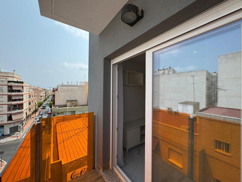 2 slaapkamer Appartement Te koop 2 slaapkamer Appartement Te koop