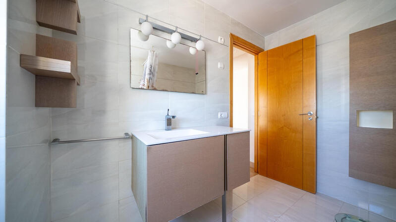 4 slaapkamer Appartement Te koop