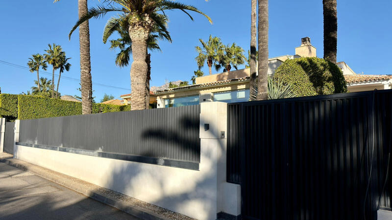 6 Cuarto Villa en venta