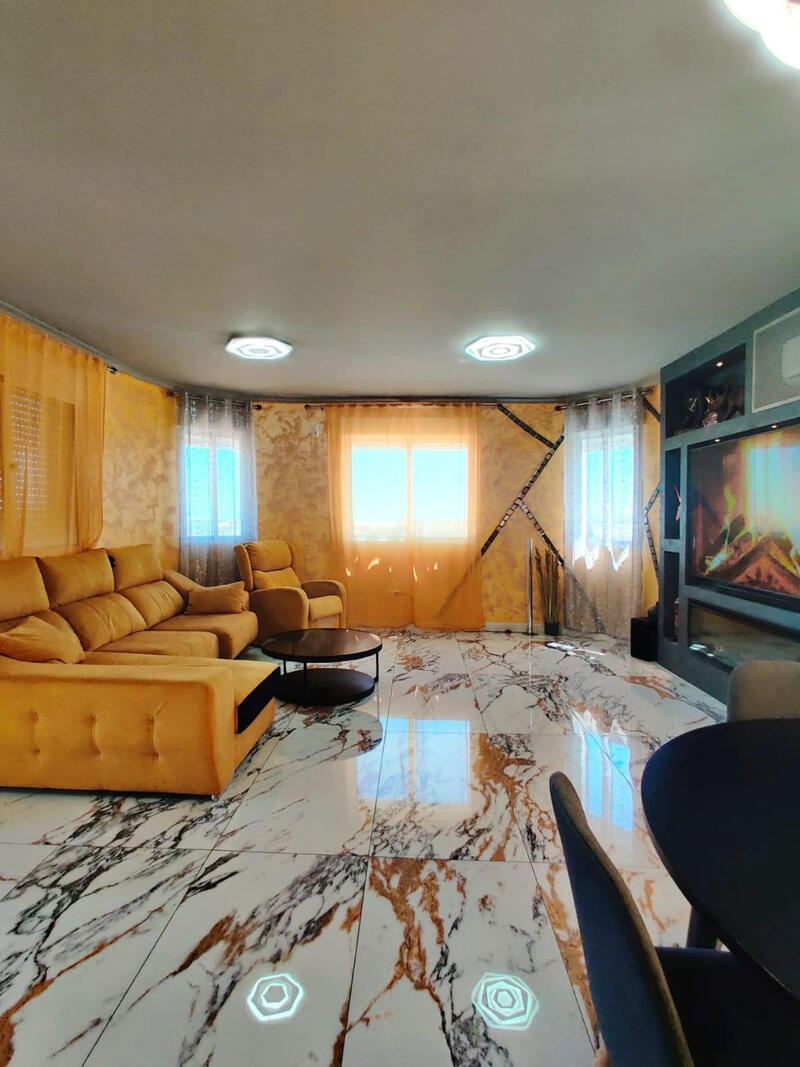 3 Cuarto Villa en venta