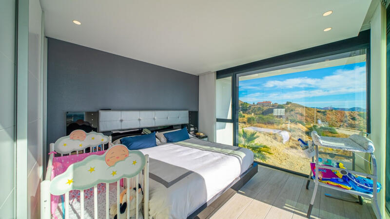 4 slaapkamer Villa Te koop