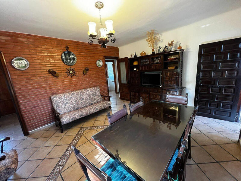 4 slaapkamer Villa Te koop