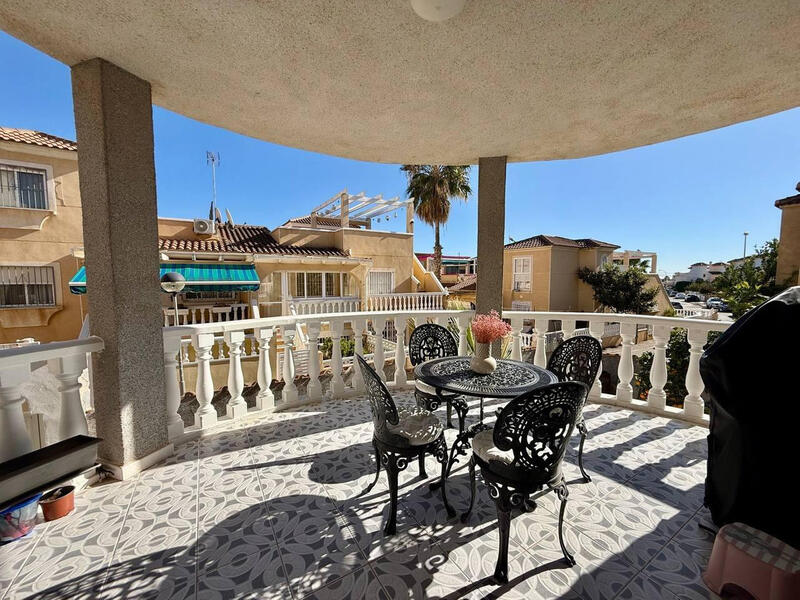 4 bedroom Villa for sale