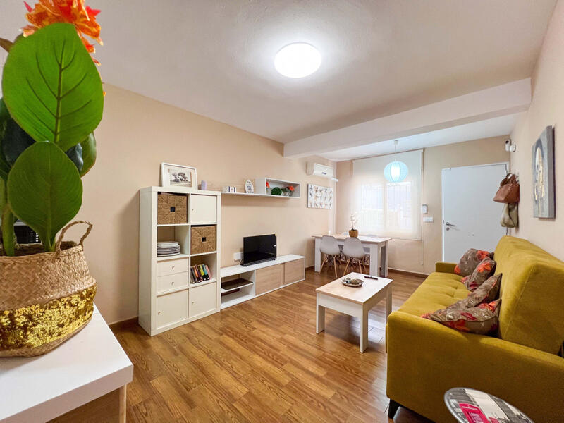 Villa à vendre dans Torrevieja, Alicante