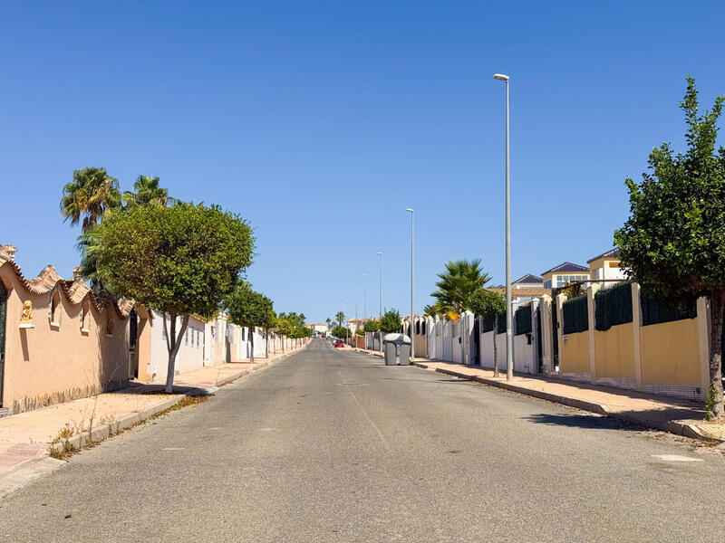 6 bedroom Villa for sale