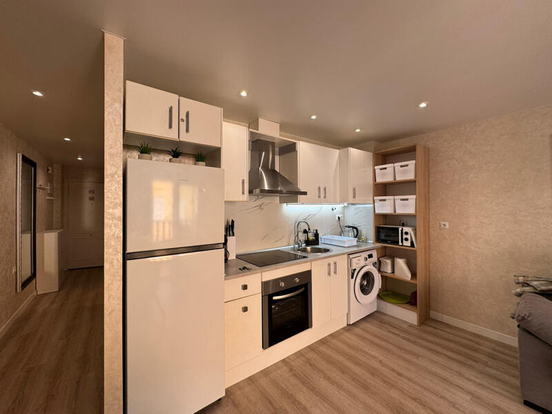 1 bedroom Apartment for sale