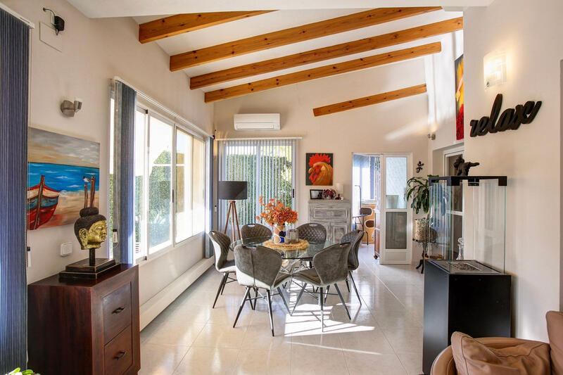 4 Cuarto Villa en venta