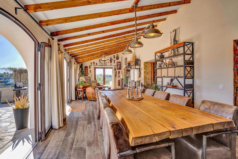 7 bedroom Country House for sale