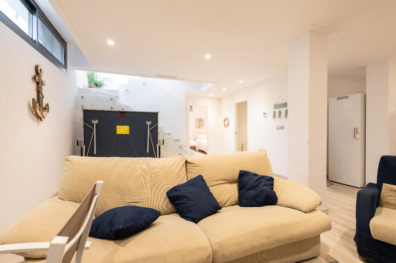 4 Cuarto Villa en venta