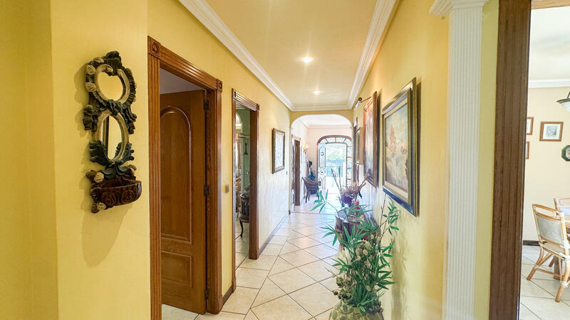 6 Cuarto Villa en venta