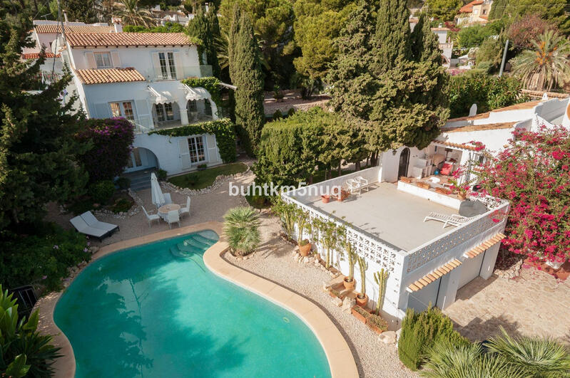 4 slaapkamer Villa Te koop 4 slaapkamer Villa Te koop