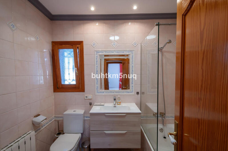 4 Cuarto Villa en venta