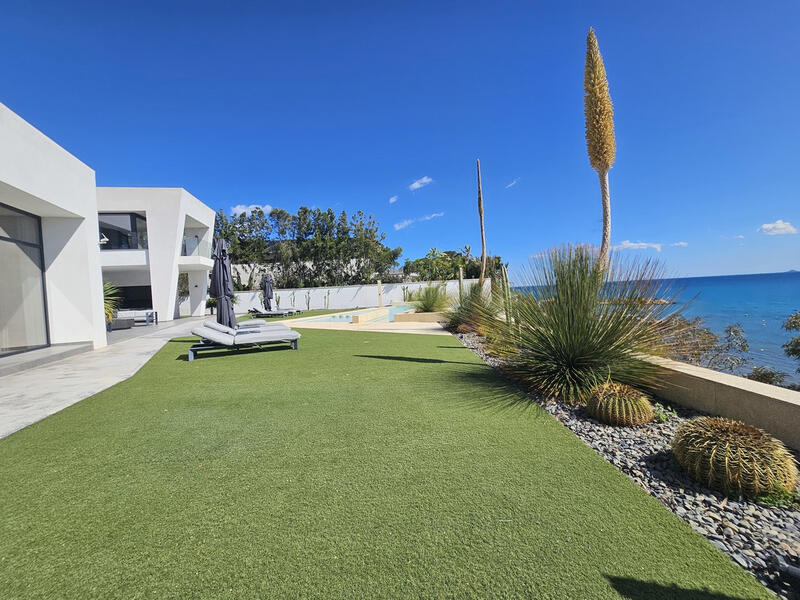 4 Cuarto Villa en venta