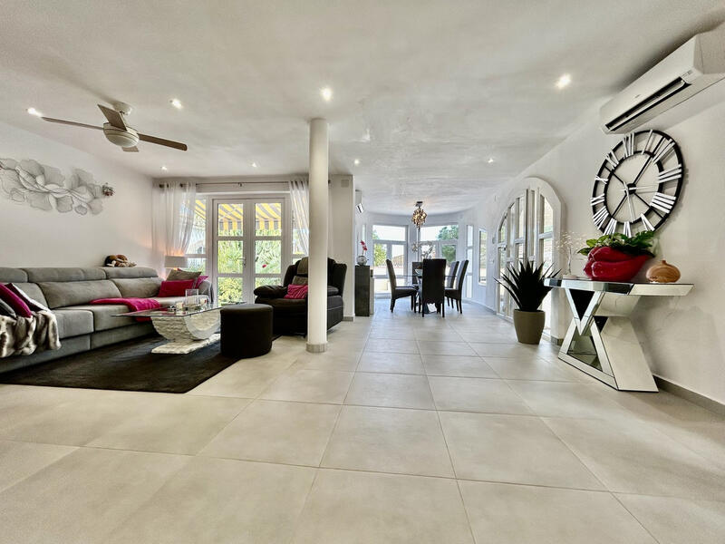 6 Schlafzimmer Villa zu verkaufen 6 Schlafzimmer Villa zu verkaufen