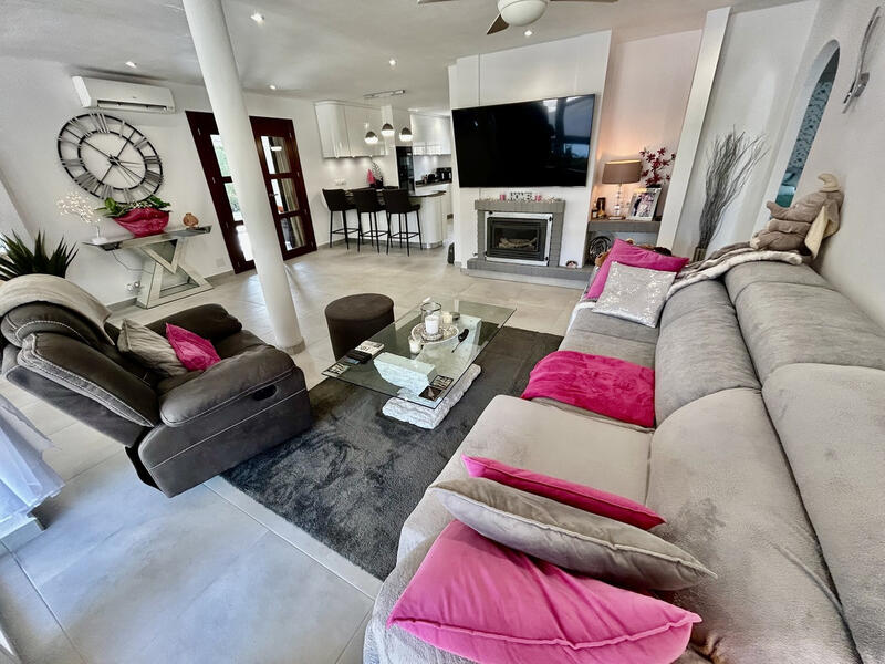 6 Schlafzimmer Villa zu verkaufen 6 Schlafzimmer Villa zu verkaufen