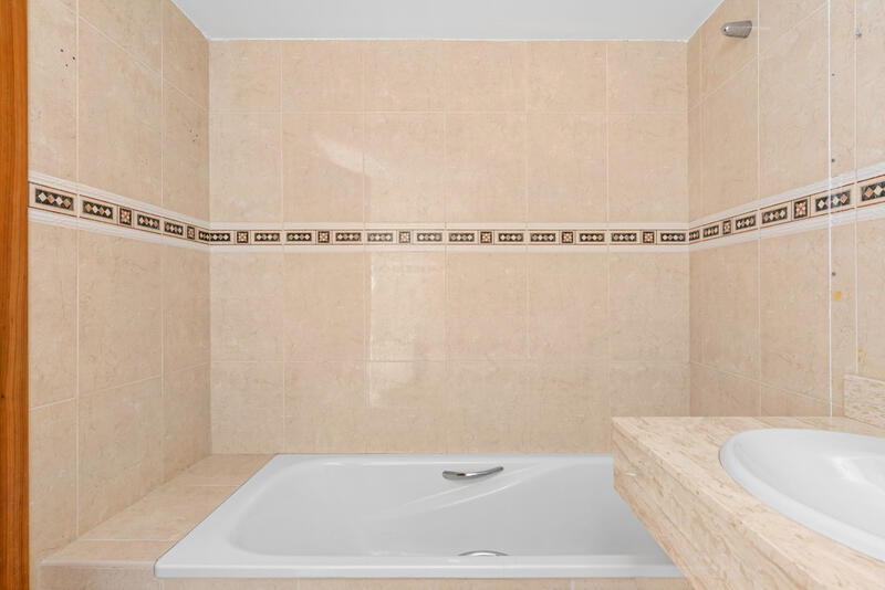 2 slaapkamer Appartement Te koop