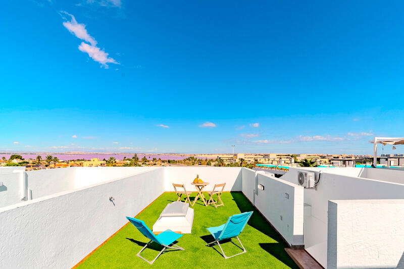 3 slaapkamer Gezinswoning Te koop 3 slaapkamer Gezinswoning Te koop