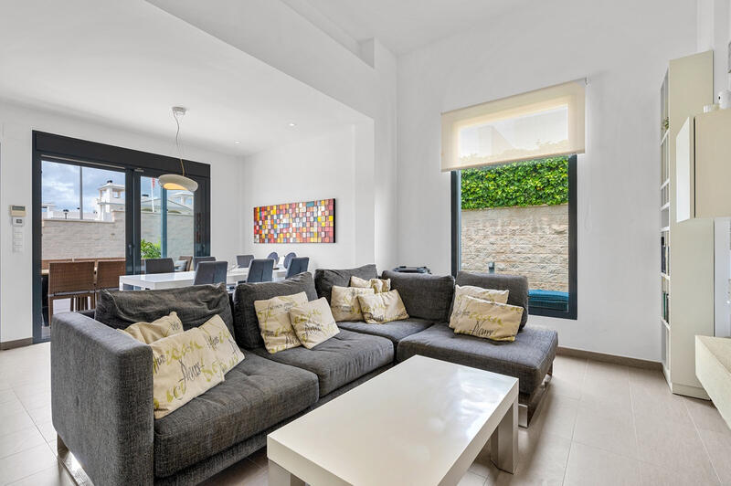 3 Cuarto Villa en venta