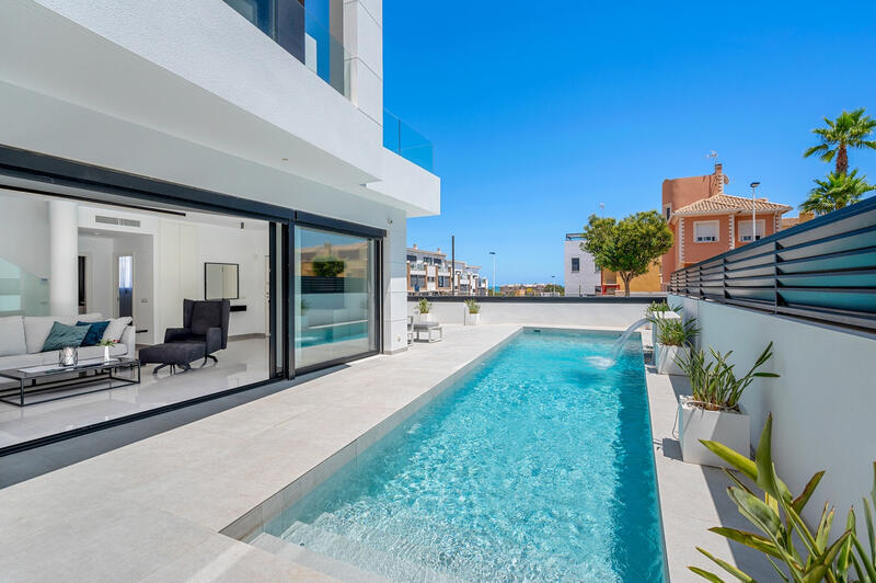 4 slaapkamer Villa Te koop