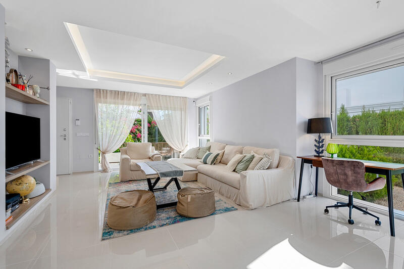 3 bedroom Townhouse for sale