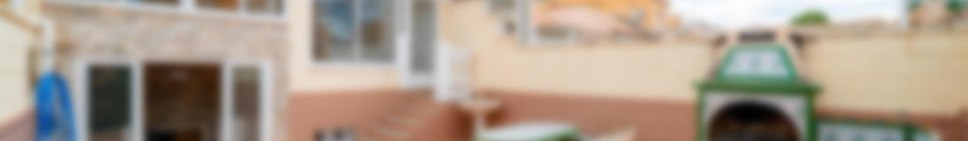 2 slaapkamer Gezinswoning Te koop