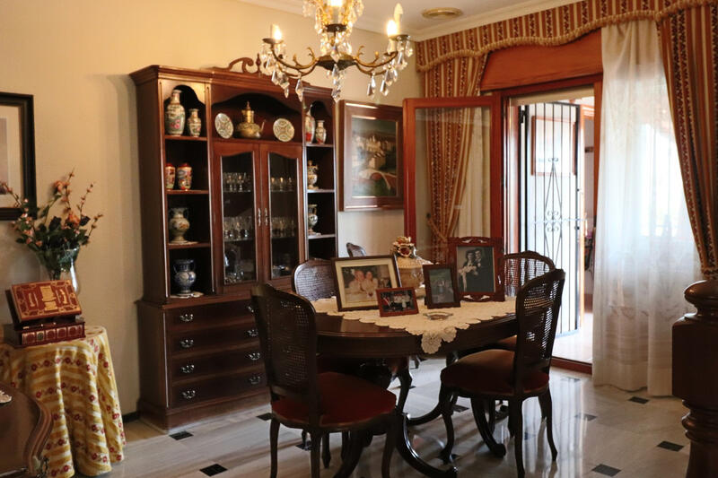 6 chambre Villa à vendre