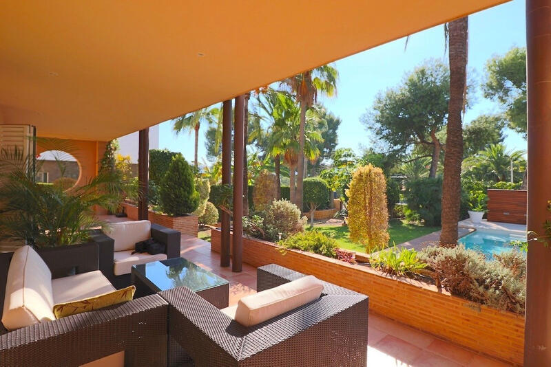 4 slaapkamer Villa Te koop